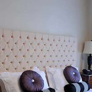 The Georgian Town House Otel