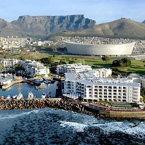 https://radisson-blu-hotel-waterfront-cape-town.hotels-capetown.com